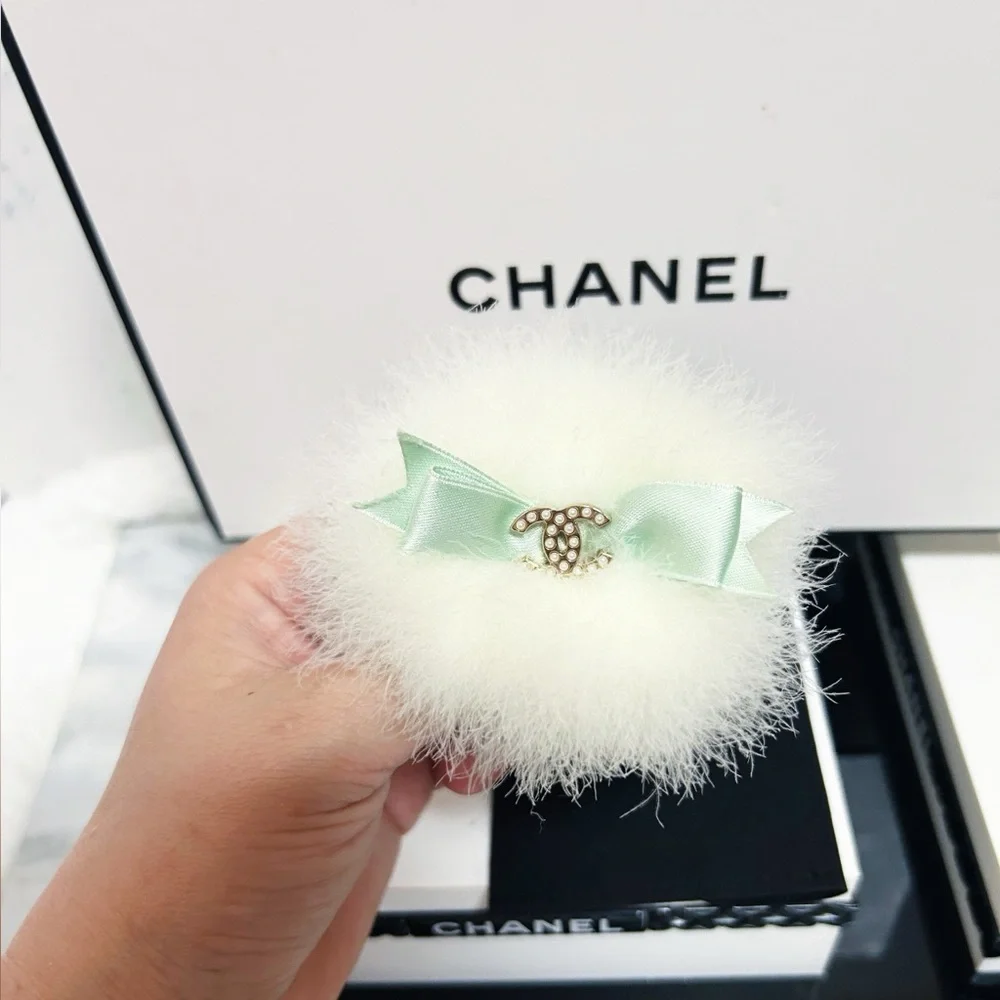 Authentic Chanel ULTRA RARE 04’ Runway Angora, Mint Bow & Pearl CC Brooch / Pin
